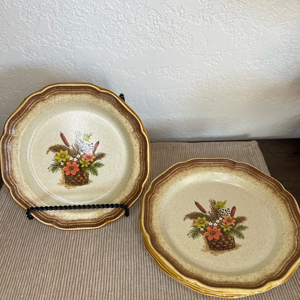 Mikasa plates
